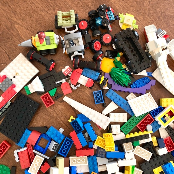 Lego, 3 Pounds, Assorted, Bulk, AUTHENTIC LEGO, Very Clean, Good Condition - Picture 8 of 13